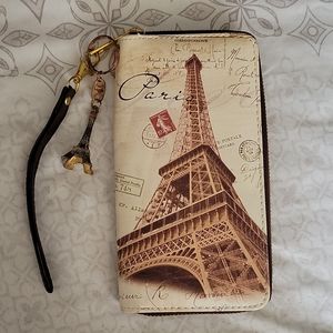 Paris Wallet 🙋🏾‍♀️